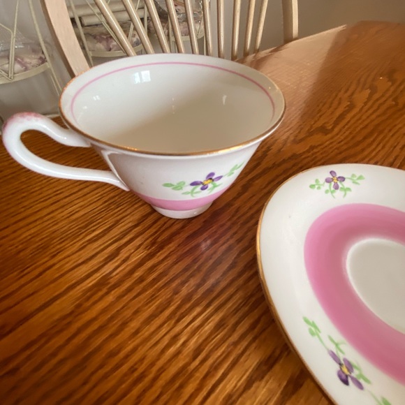 Delphine China Made in England #1995 Teacup and Saucer, Pink and Floral - Picture 6 of 8